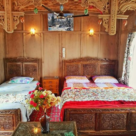 New Bul Bul Group Of Houseboats Srinagar Hotel Durgjan Luaran gambar