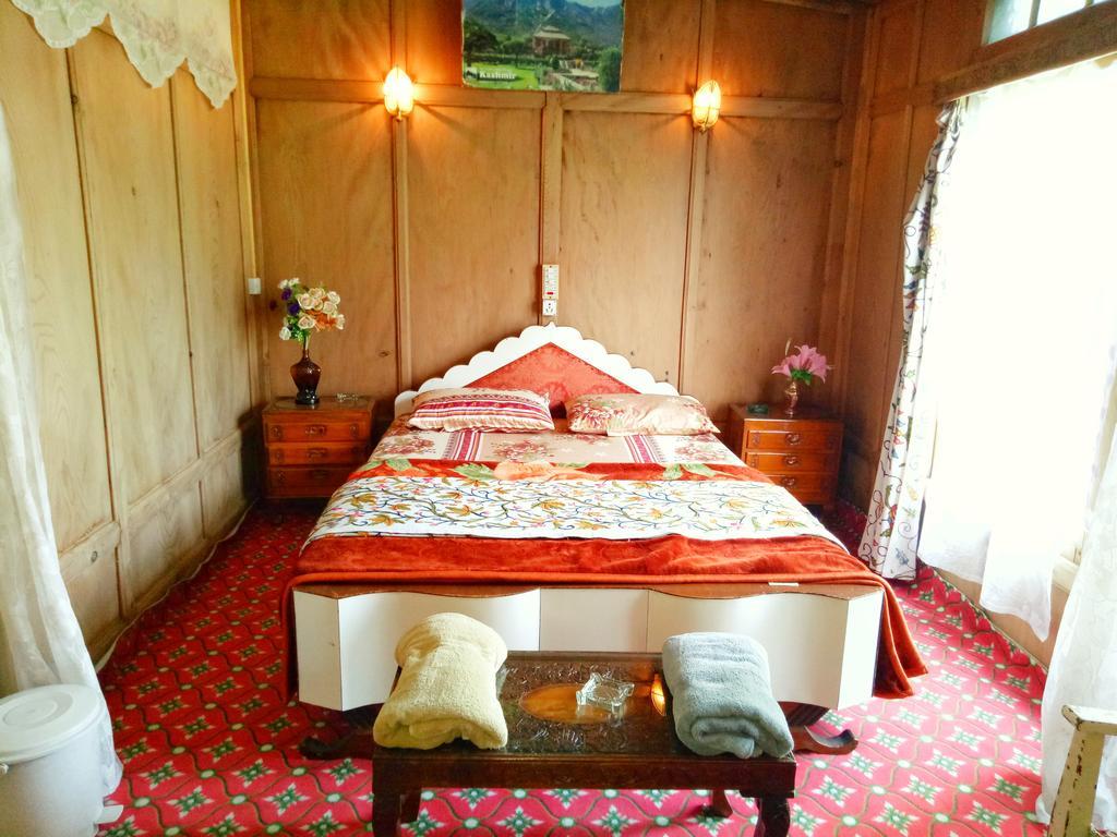 New Bul Bul Group Of Houseboats Srinagar Hotel Durgjan Luaran gambar