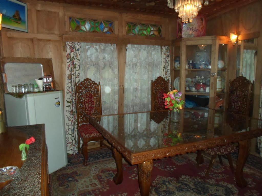 New Bul Bul Group Of Houseboats Srinagar Hotel Durgjan Luaran gambar