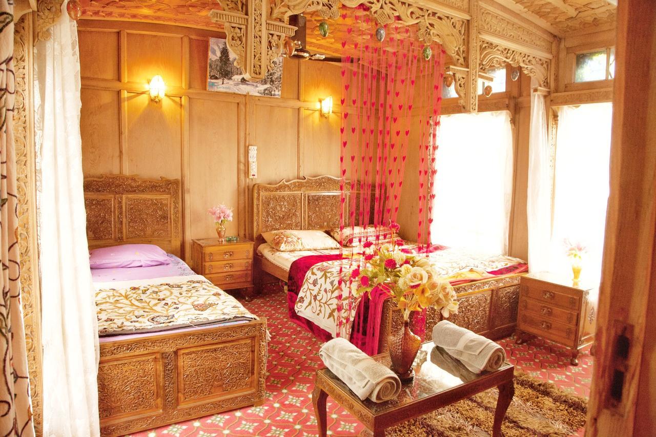 New Bul Bul Group Of Houseboats Srinagar Hotel Durgjan Luaran gambar