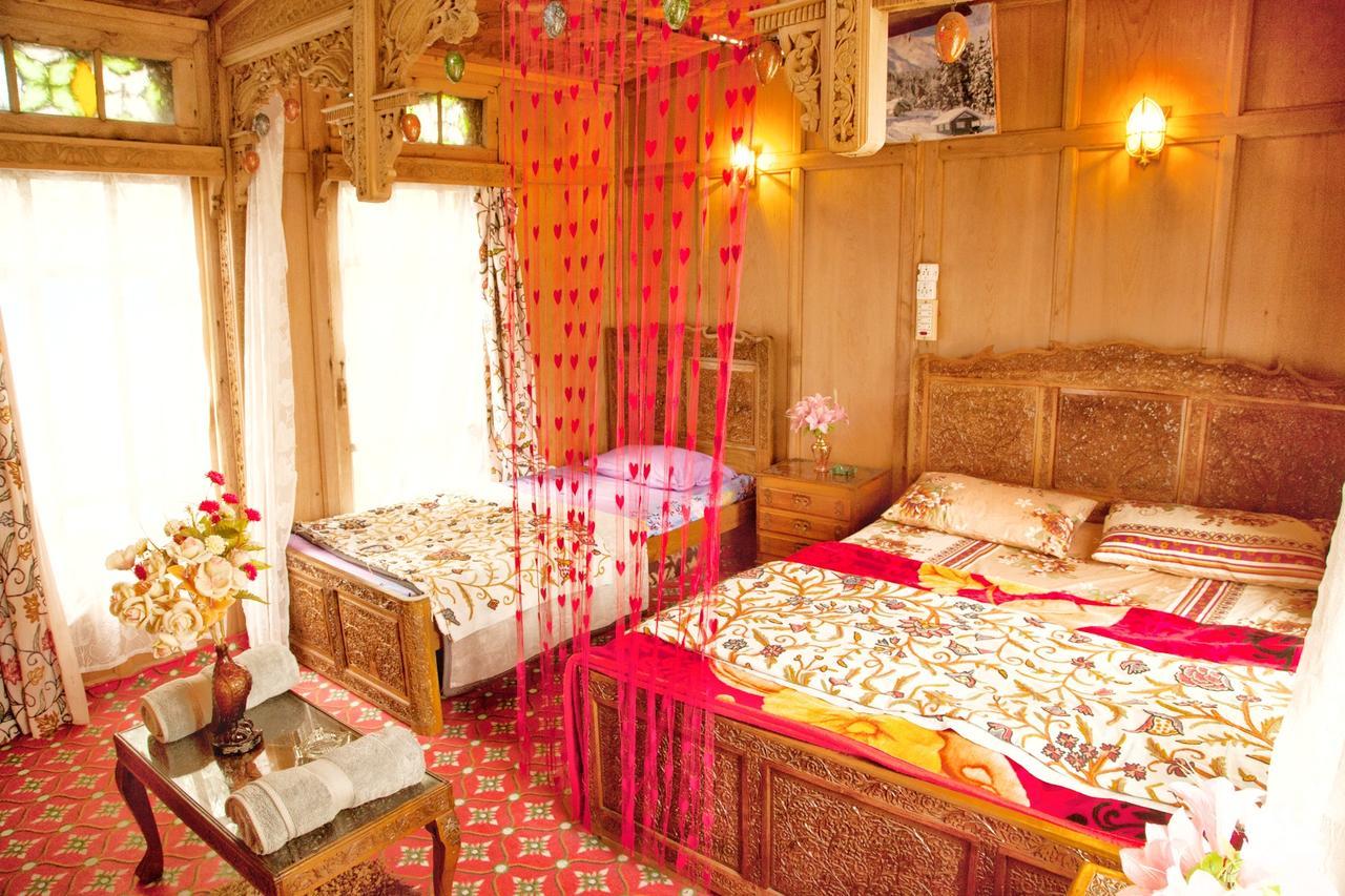 New Bul Bul Group Of Houseboats Srinagar Hotel Durgjan Luaran gambar