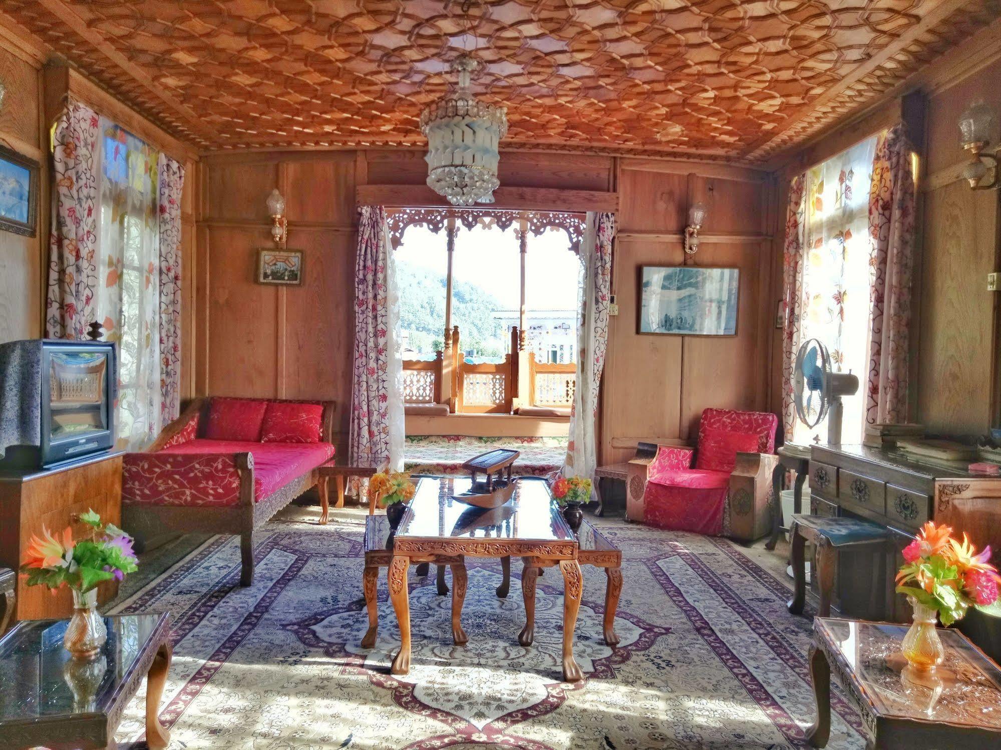 New Bul Bul Group Of Houseboats Srinagar Hotel Durgjan Luaran gambar