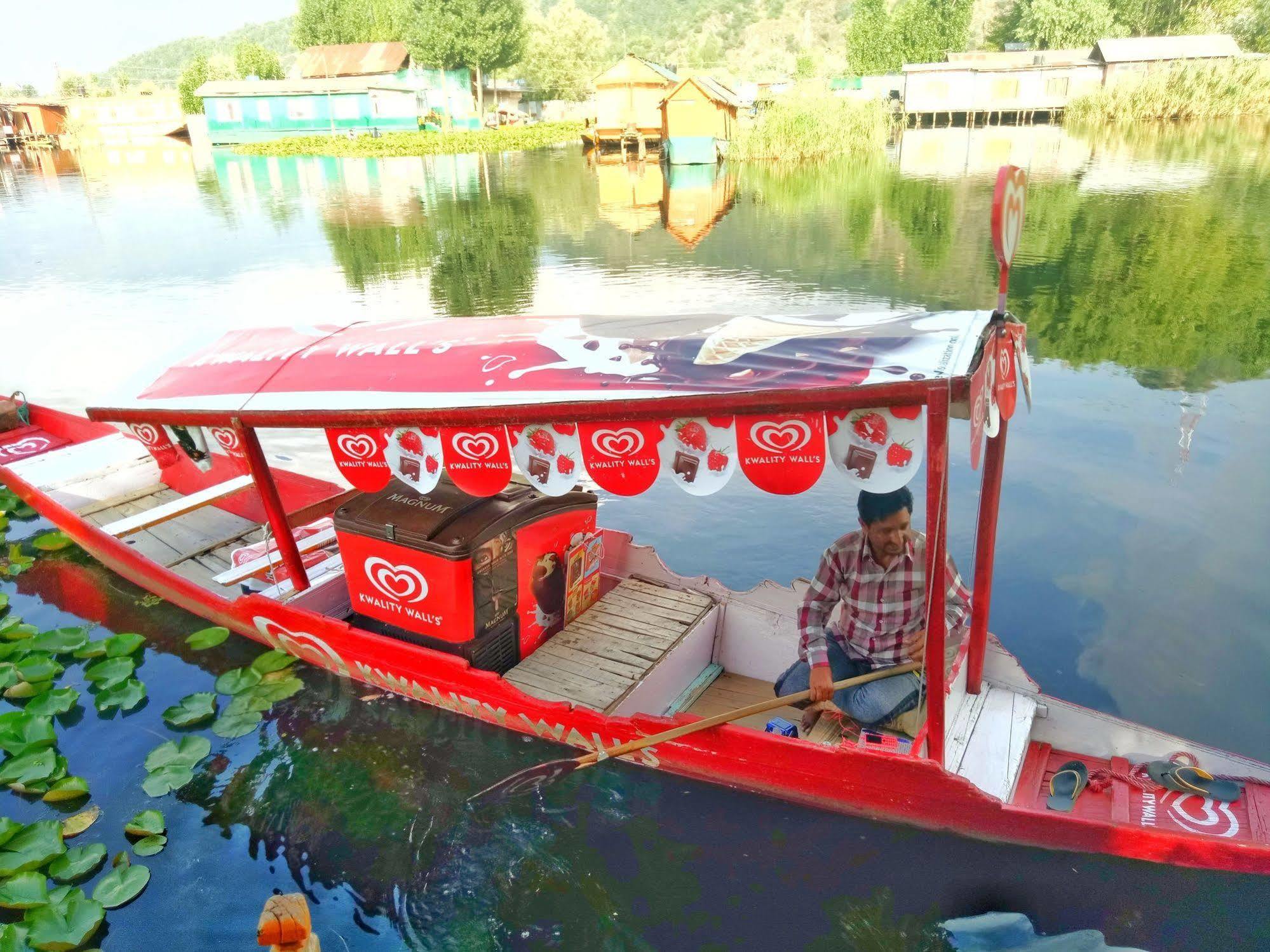 New Bul Bul Group Of Houseboats Srinagar Hotel Durgjan Luaran gambar