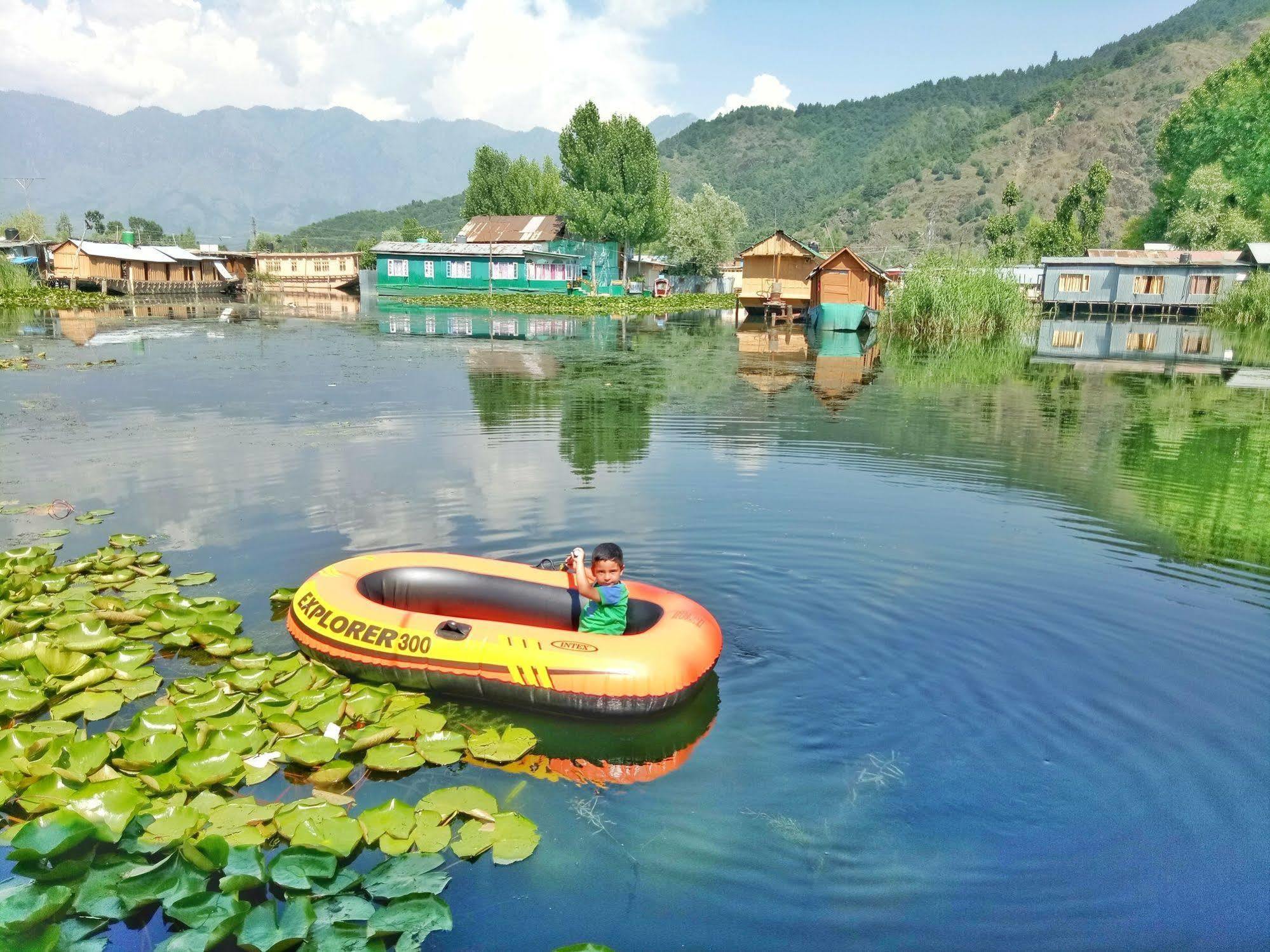 New Bul Bul Group Of Houseboats Srinagar Hotel Durgjan Luaran gambar