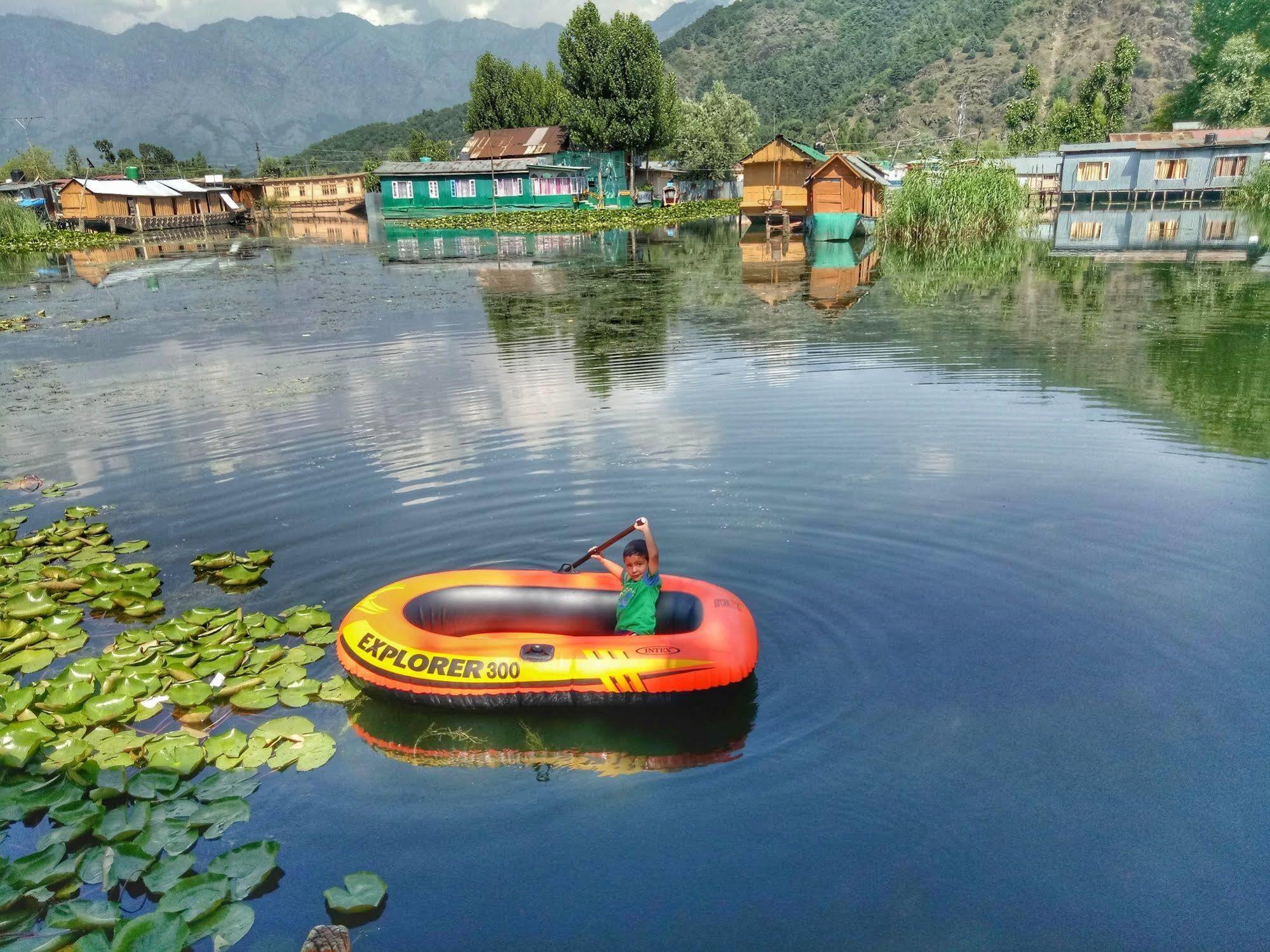 New Bul Bul Group Of Houseboats Srinagar Hotel Durgjan Luaran gambar