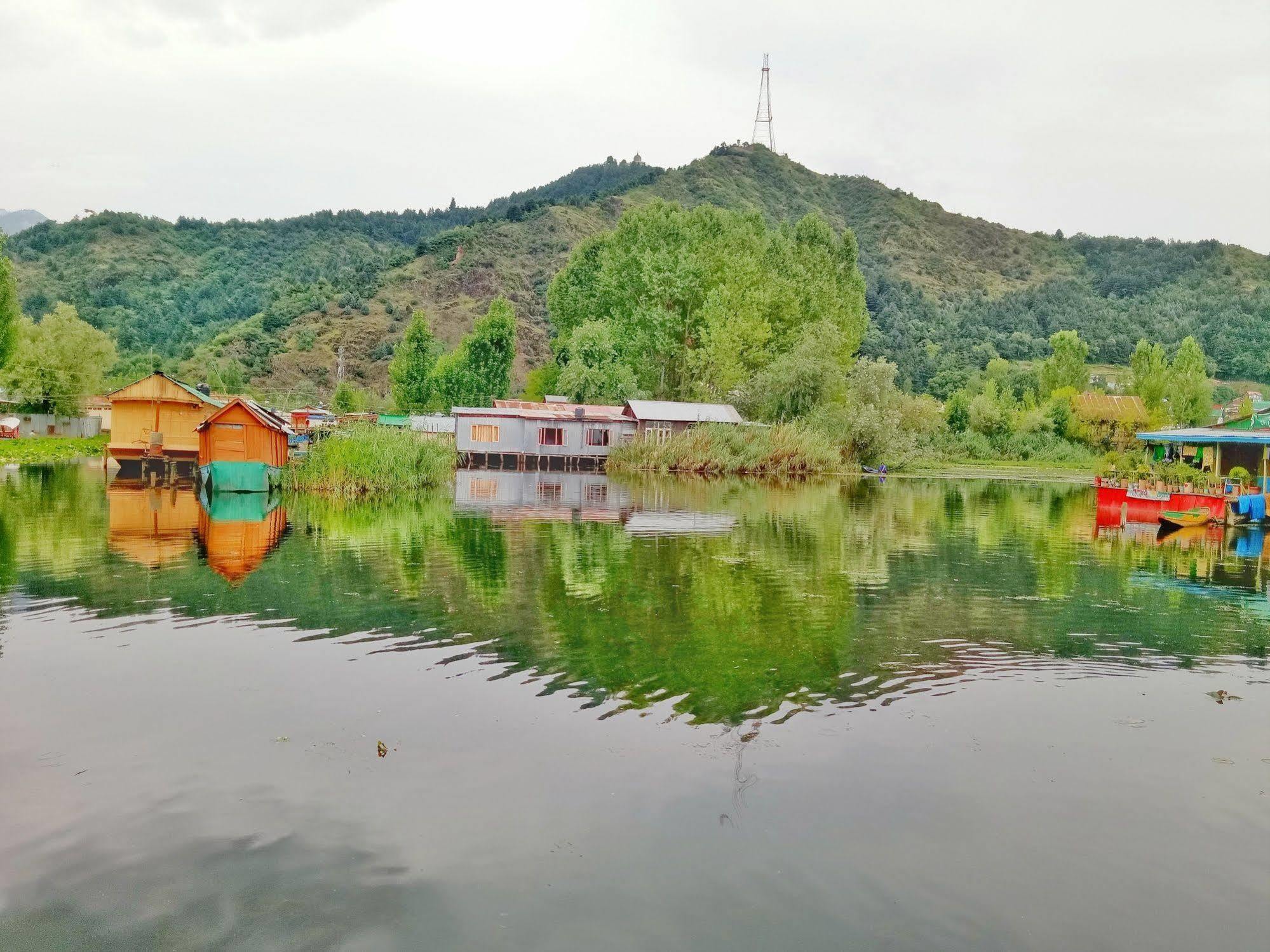 New Bul Bul Group Of Houseboats Srinagar Hotel Durgjan Luaran gambar