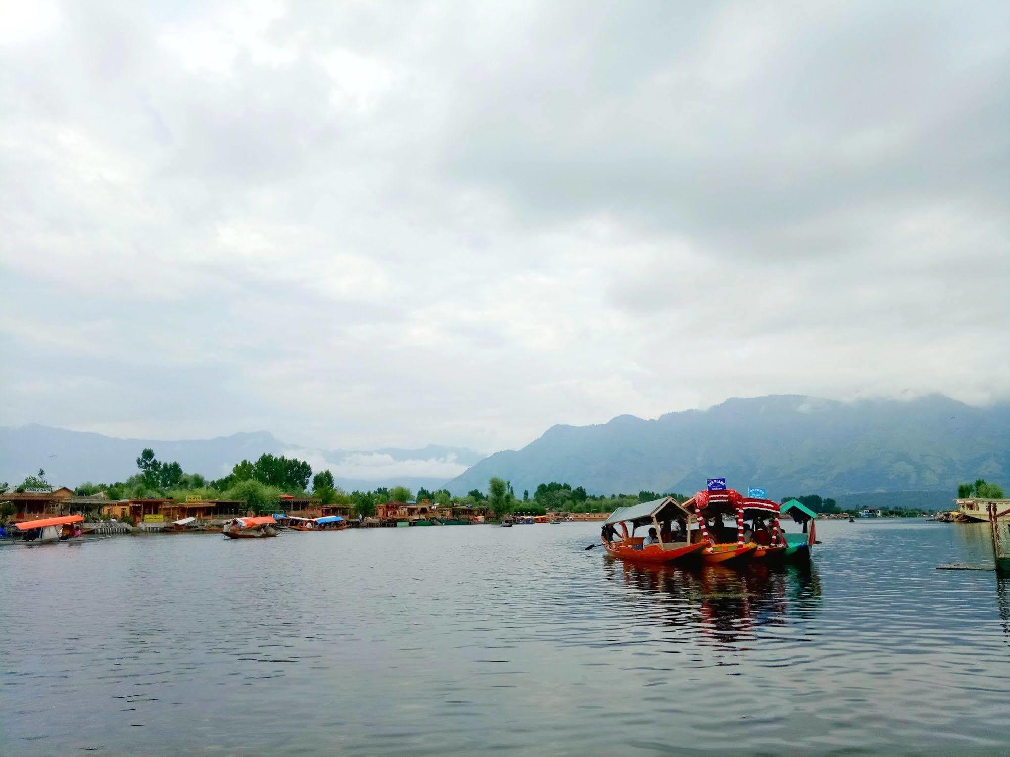 New Bul Bul Group Of Houseboats Srinagar Hotel Durgjan Luaran gambar